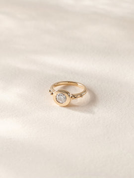 Kwai Moissanite Ring